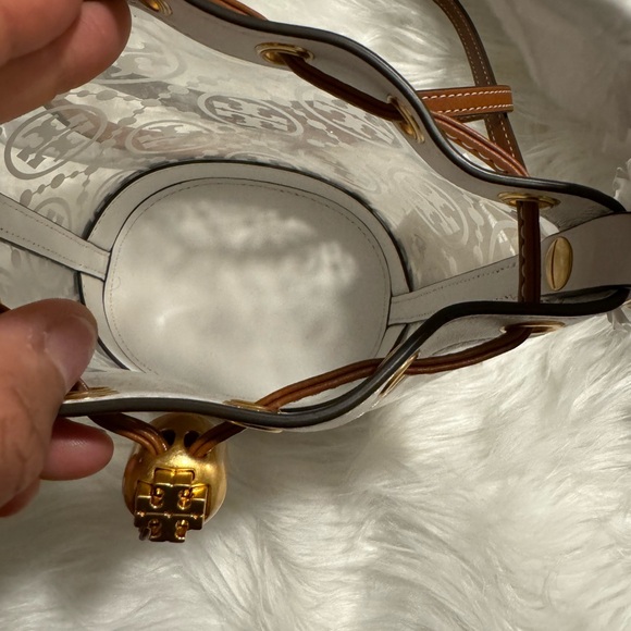 T Monogram Bucket Bag - Picture 12 of 14